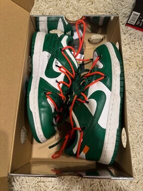 Nike Dunk Low Off-White Pine Green.